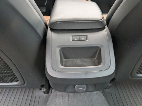 Used 2021 Volvo S60 T5 Momentum w/ Advanced Package AWD/4WD image 12