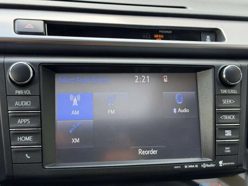 Used 2016 Toyota RAV4 Limited AWD/4WD image 31