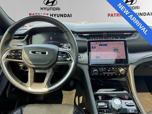 Used 2022 Jeep Grand Cherokee L Overland AWD/4WD image 10