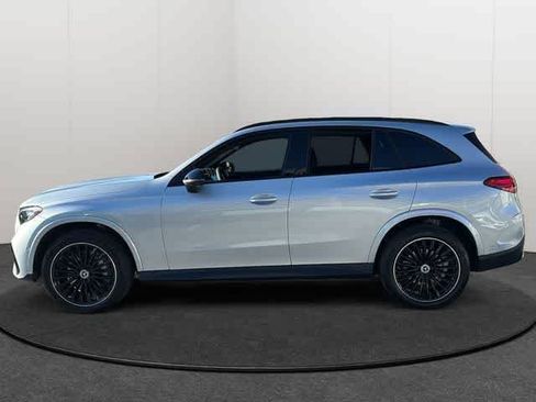 Used 2026 Mercedes-Benz GLC 300 4MATIC image 3