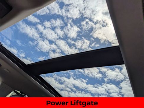 Certified 2023 Nissan Rogue SV w/ SV Premium B Package AWD/4WD image 18