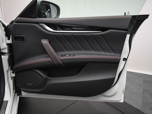 New 2024 Maserati Ghibli Modena image 43