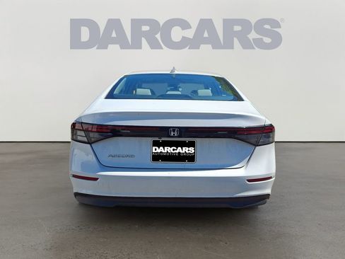Used 2023 Honda Accord EX image 5