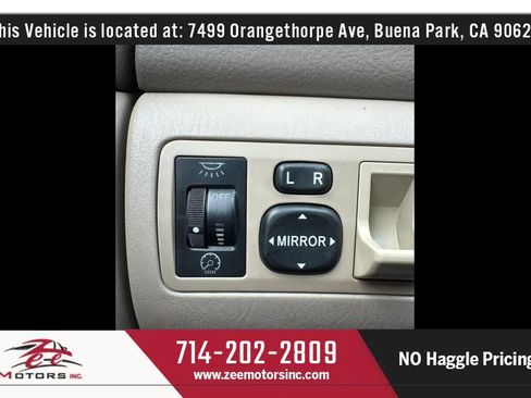 Used 2004 Toyota Corolla S FWD image 29
