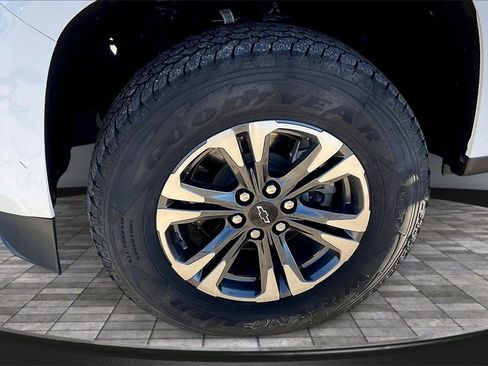 Used 2022 Chevrolet Colorado Z71 image 9