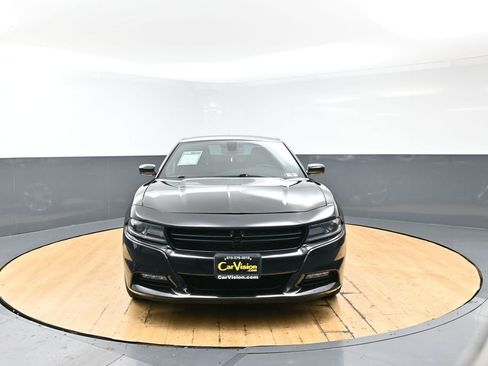 Used 2021 Dodge Charger SXT AWD/4WD image 4