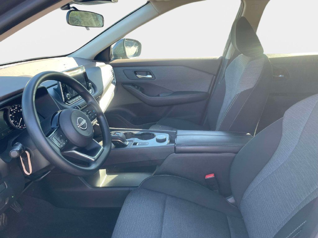 Used 2023 Nissan Rogue SV AWD/4WD image 22