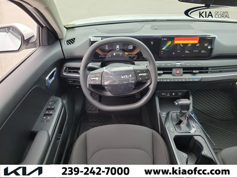 New 2026 Kia K4 LX image 15