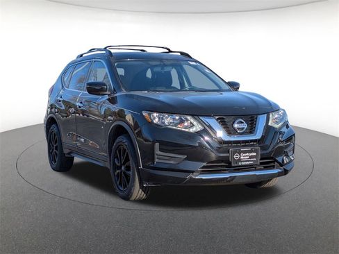 Used 2017 Nissan Rogue SV w/ Midnight Edition Package image 3