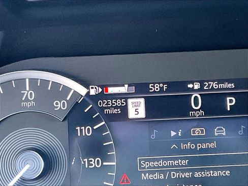 Used 2023 Land Rover Range Rover Evoque S image 21