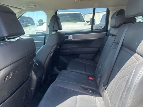 Used 2025 Hyundai Santa Fe SEL image 7