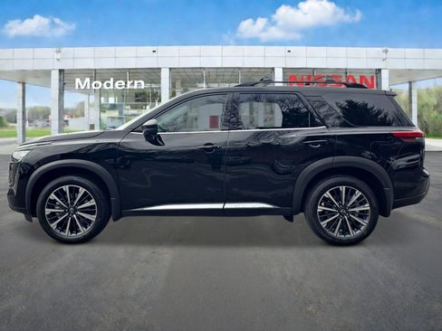 New 2026 Nissan Pathfinder Platinum AWD/4WD image 2