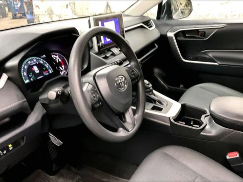 Used 2024 Toyota RAV4 LE image 16
