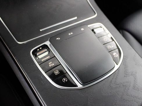Used 2022 Mercedes-Benz GLC 300 image 36