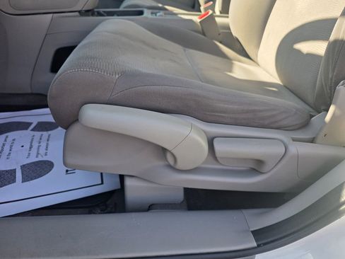 Used 2013 Honda CR-V LX image 10