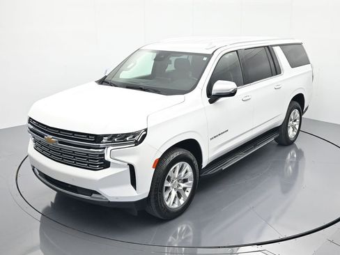 Certified 2023 Chevrolet Suburban Premier RWD image 30