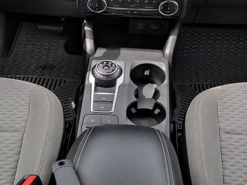 Used 2022 Ford Escape SE w/ SE Sport Appearance Package FWD image 12