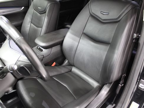 Used 2019 Cadillac XT5 Premium Luxury AWD/4WD image 14