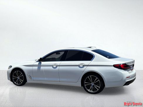 Used 2021 BMW 530i w/ Convenience Package RWD image 4
