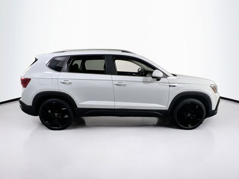 Used 2023 Volkswagen Taos SEL AWD/4WD image 4