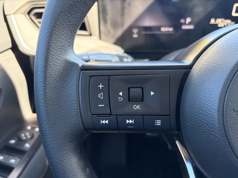 Used 2026 Nissan Kicks S FWD image 17