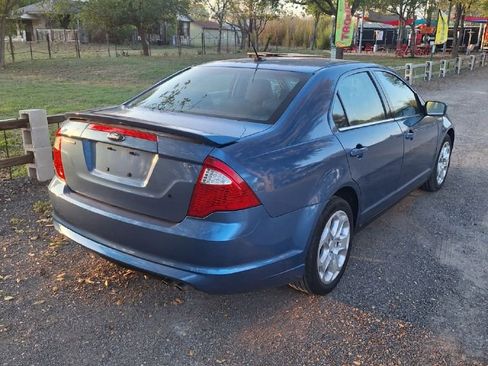 Used 2010 Ford Fusion SE image 3