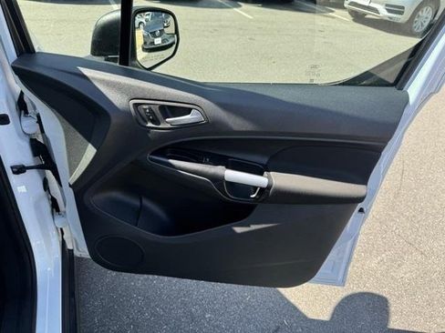 Used 2016 Ford Transit Connect XLT image 23