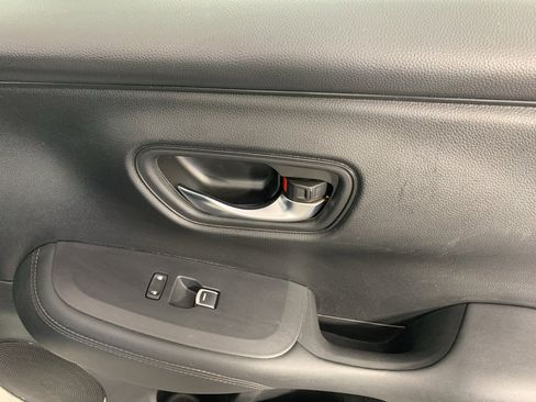 Used 2023 Honda HR-V EX-L image 39