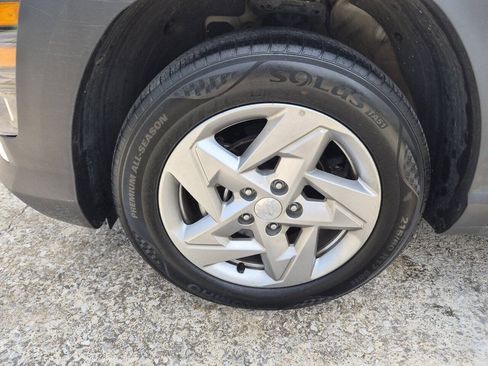Used 2025 Hyundai Kona SE FWD image 23