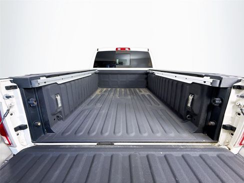 Used 2017 RAM 2500 Laramie w/ Convenience Group AWD/4WD image 15