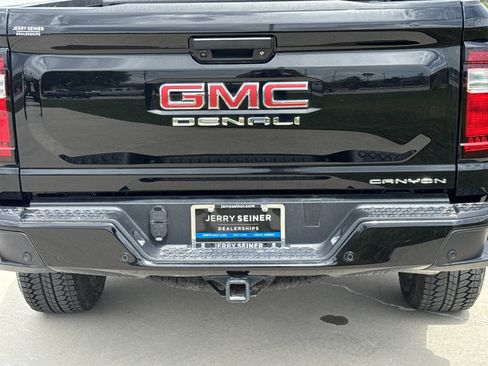 Used 2024 GMC Canyon Denali AWD/4WD image 13