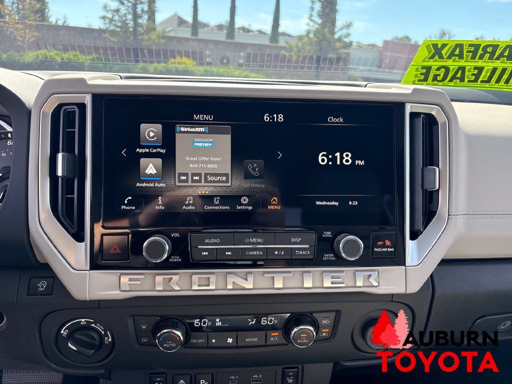 Used 2025 Nissan Frontier SV w/ SV Convenience Package AWD/4WD image 17