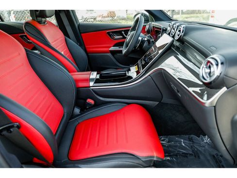 Used 2024 Mercedes-Benz GLC 43 AMG 4MATIC image 17
