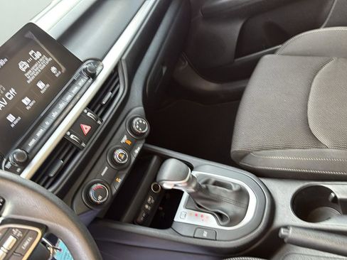 Used 2020 Kia Forte LXS image 14