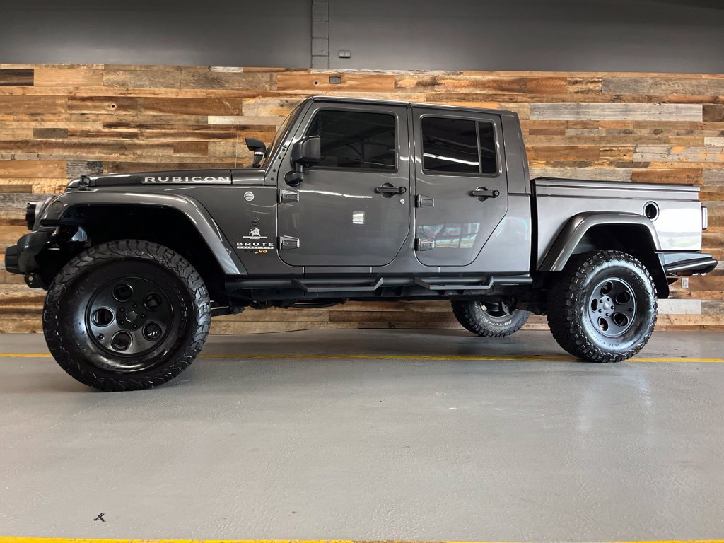 Used 2016 Jeep Wrangler Unlimited Rubicon w/ Connectivity Group AWD/4WD image 55