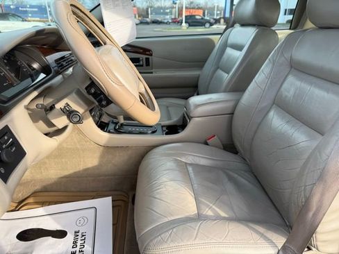 Used 2000 Cadillac Eldorado ESC w/ Comfort/Convenience Pkg image 17