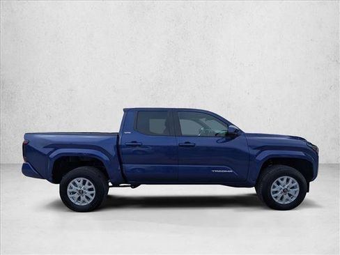 Used 2025 Toyota Tacoma SR5 image 4