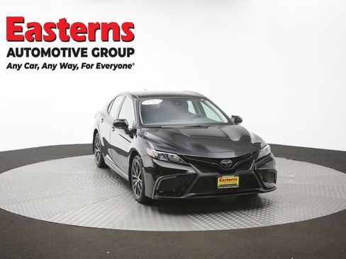 Used 2024 Toyota Camry SE w/ Cold Weather Package FWD image 50