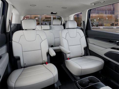 New 2025 Kia Telluride S image 16