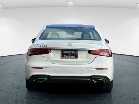 Used 2022 Mercedes-Benz E 350 Sedan image 6