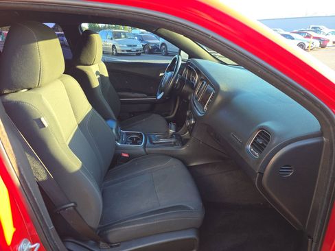 Used 2016 Dodge Charger R/T RWD image 15