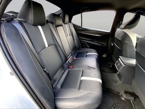 Certified 2025 Toyota Camry SE w/ Multimedia Upgrade Package FWD image 19