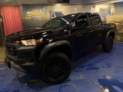 New 2026 Chevrolet Colorado Trail Boss AWD/4WD image 2