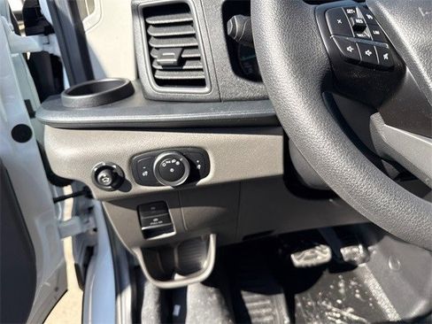 New 2025 Ford Transit 250 Low Roof image 19