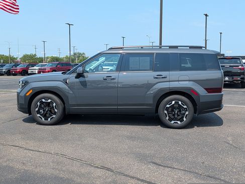 Used 2026 Hyundai Santa Fe SEL AWD/4WD image 2