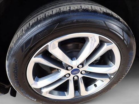 Used 2018 Ford Edge Sport w/ Ford Safe & Smart Package AWD/4WD image 7