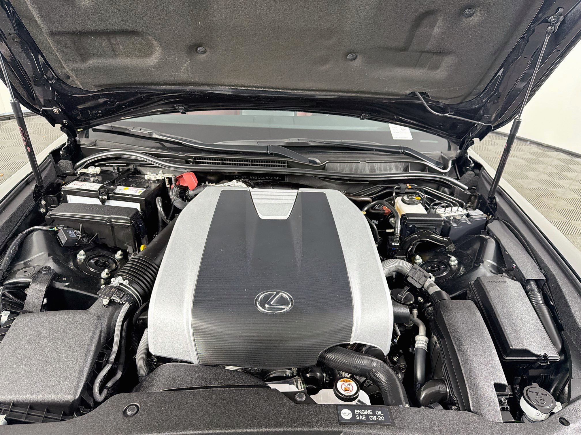 Used 2025 Lexus IS 350 F Sport w/ Accessory Package RWD image 35