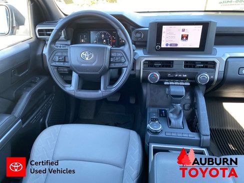 Certified 2025 Toyota Tacoma SR5 AWD/4WD image 28