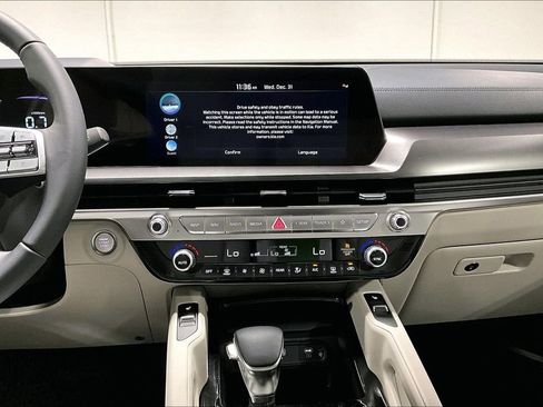 New 2025 Kia Telluride S image 25