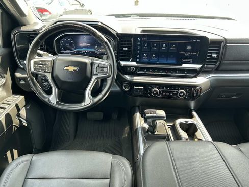 Used 2023 Chevrolet Silverado 1500 LTZ w/ LTZ Convenience Package II AWD/4WD image 22